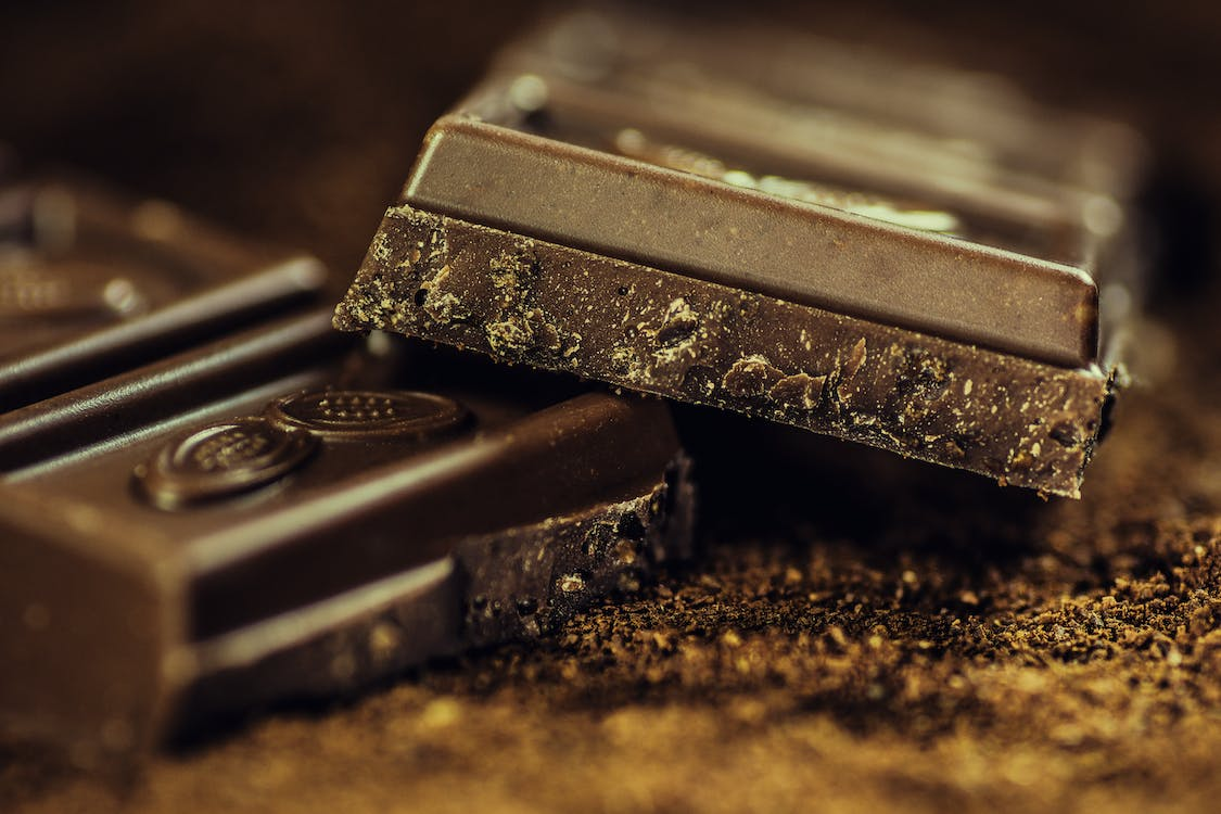 contaminantes em chocolate amargo